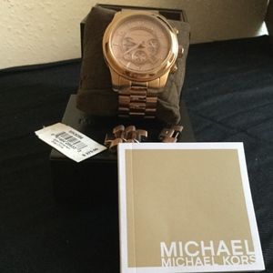 HOT Cyber Monday . Watch Michael Kors